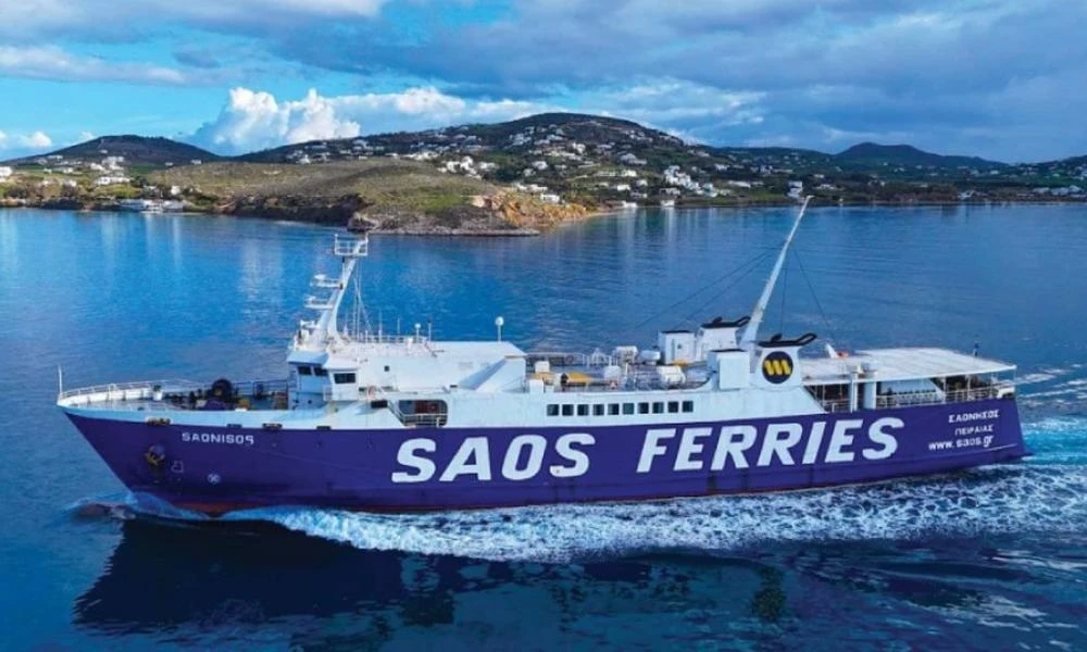 Eλεύθερος ο πλοίαρχος του επιβατηγού που προσέκρουσε στο φανάρι του λιμανιού της Φολεγάνδρου